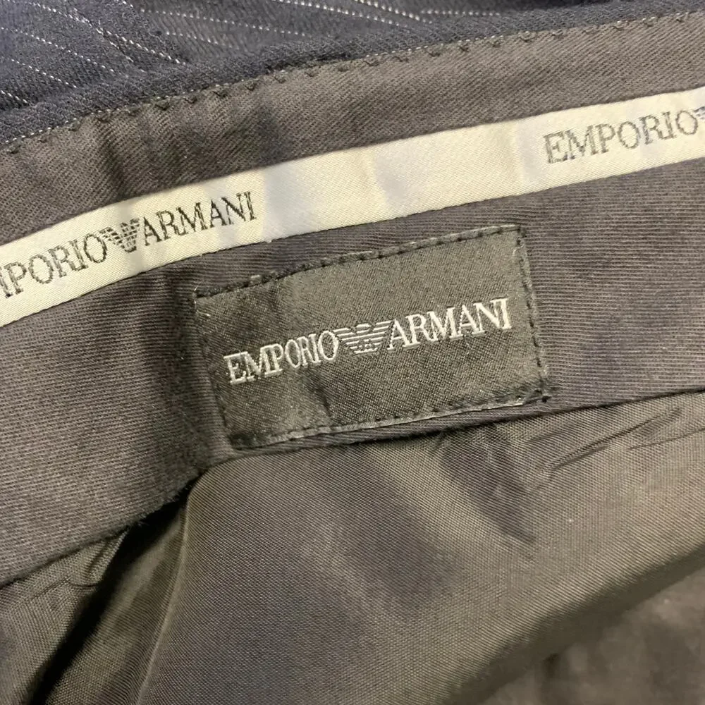 EMPORIO ARMANI Chest Size 40 Navy White Pinstripe Wool Blend 34 30 Suit